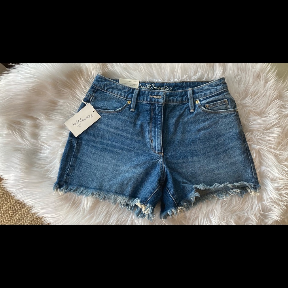 Universal Thread High Rise Shorts